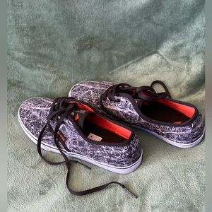 Emerica Wino Cruiser. Black/Orange Men's Shoes Size 9